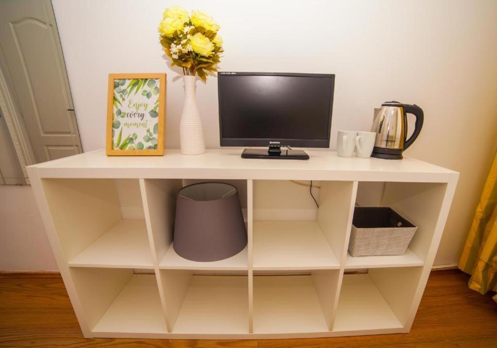 Guesthouse Smart Bucharest Luaran gambar