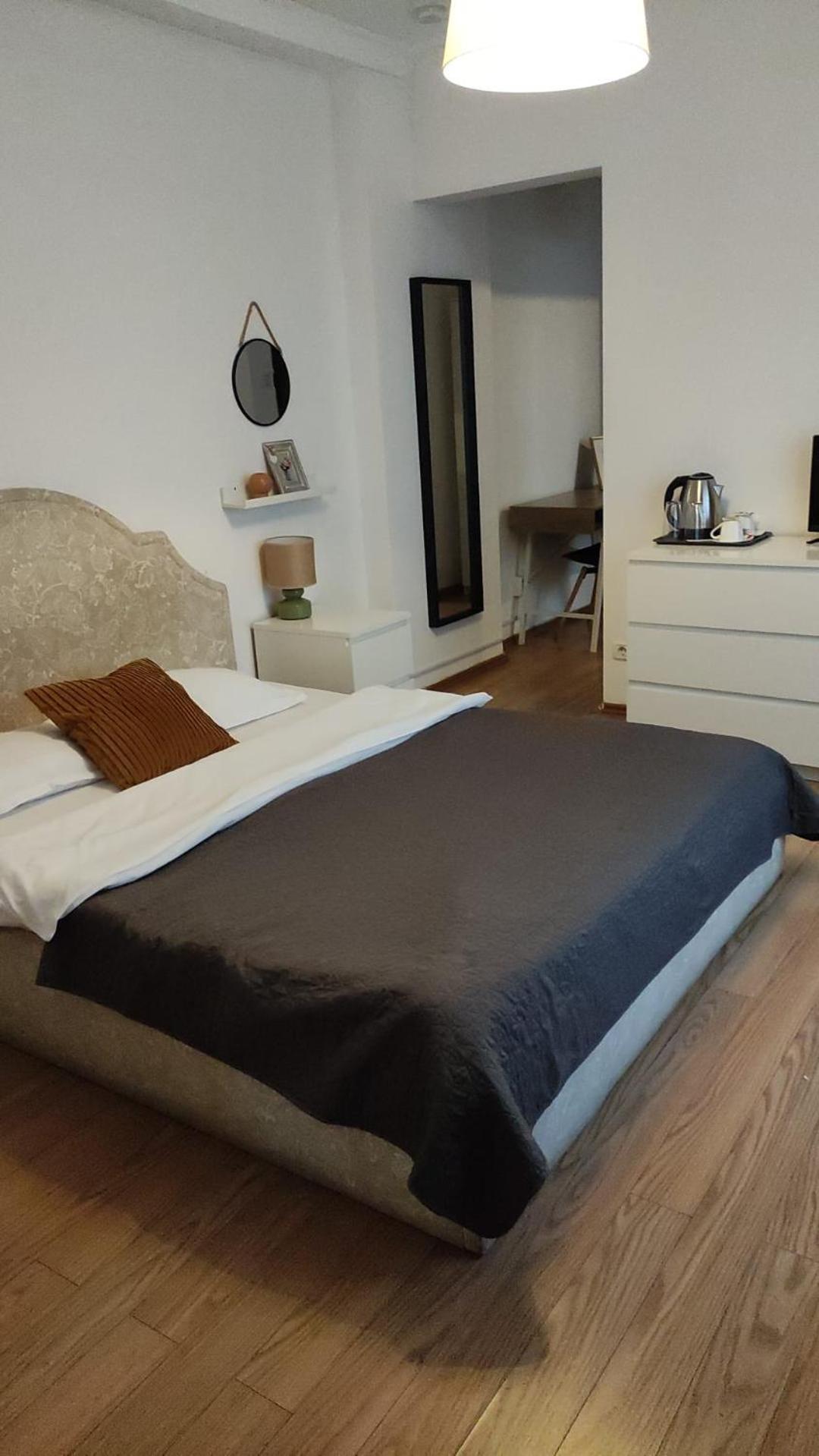 Guesthouse Smart Bucharest Luaran gambar